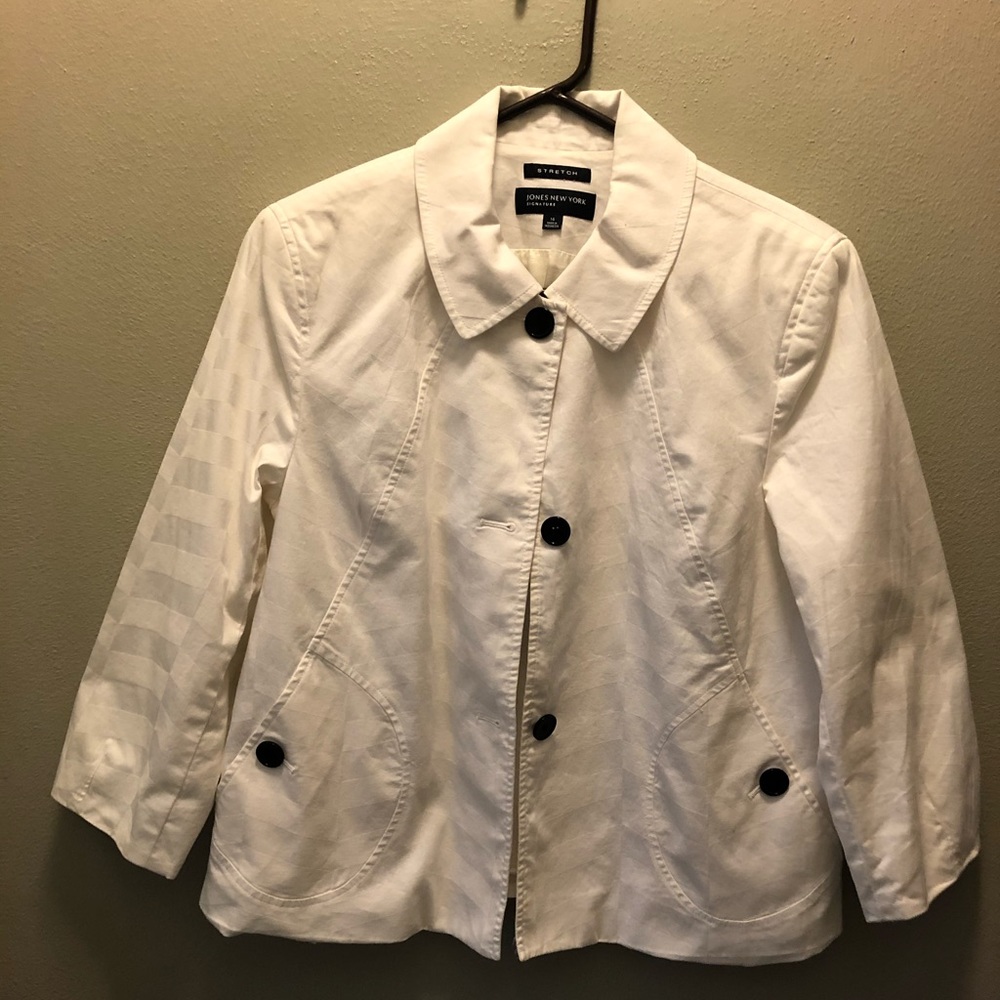 Jones New York light jacket